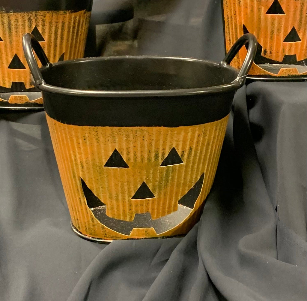Pumpkin Bucket Luminary
